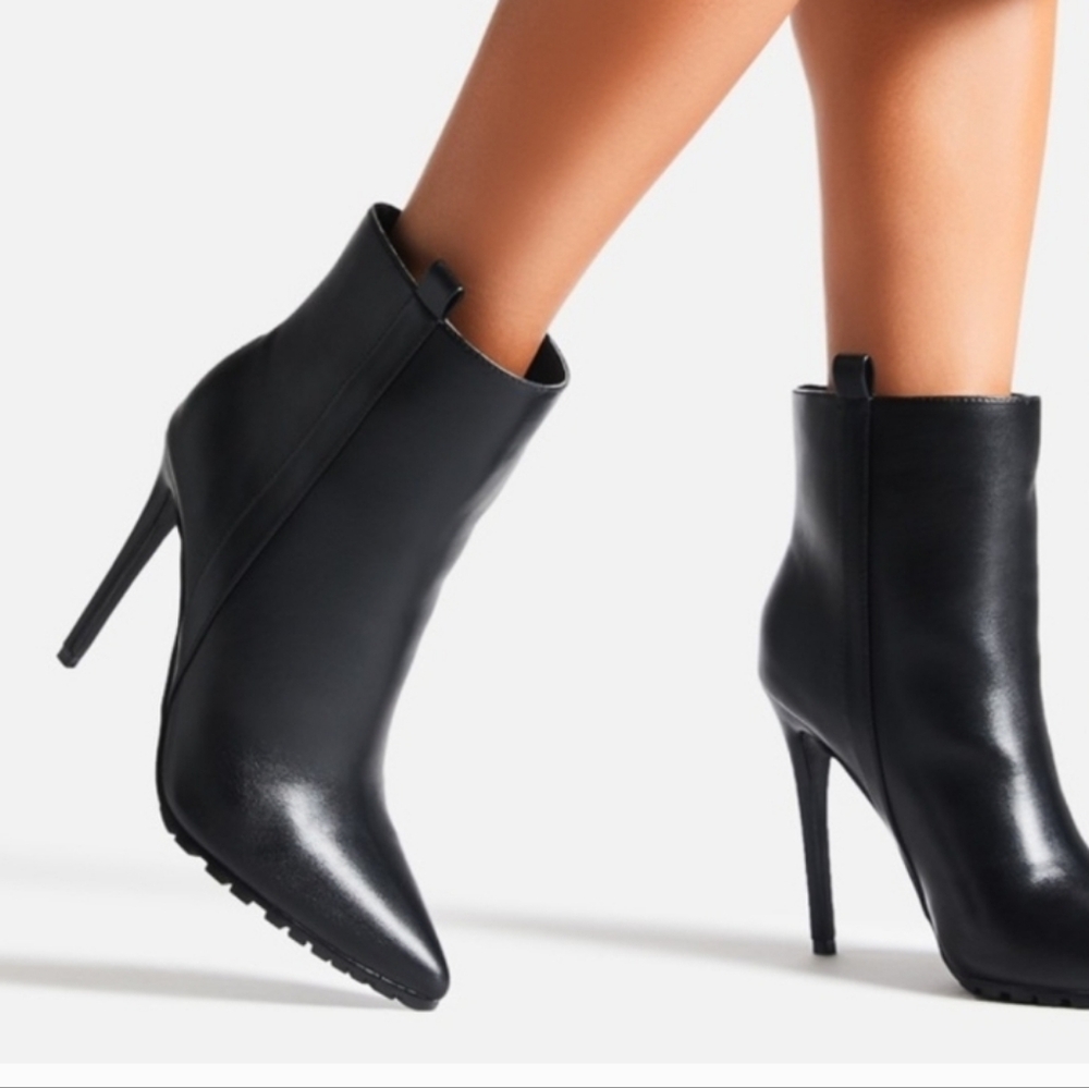 ShoeDazzle Spice Up Your Life Lug Sole Stiletto Bootie